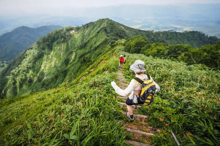 Hiking-Mt-Kamuishiri-in-Hokkaido-Japan-768x512.jpg